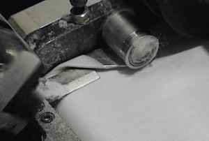 2. Crimping, stitch the nose clip in